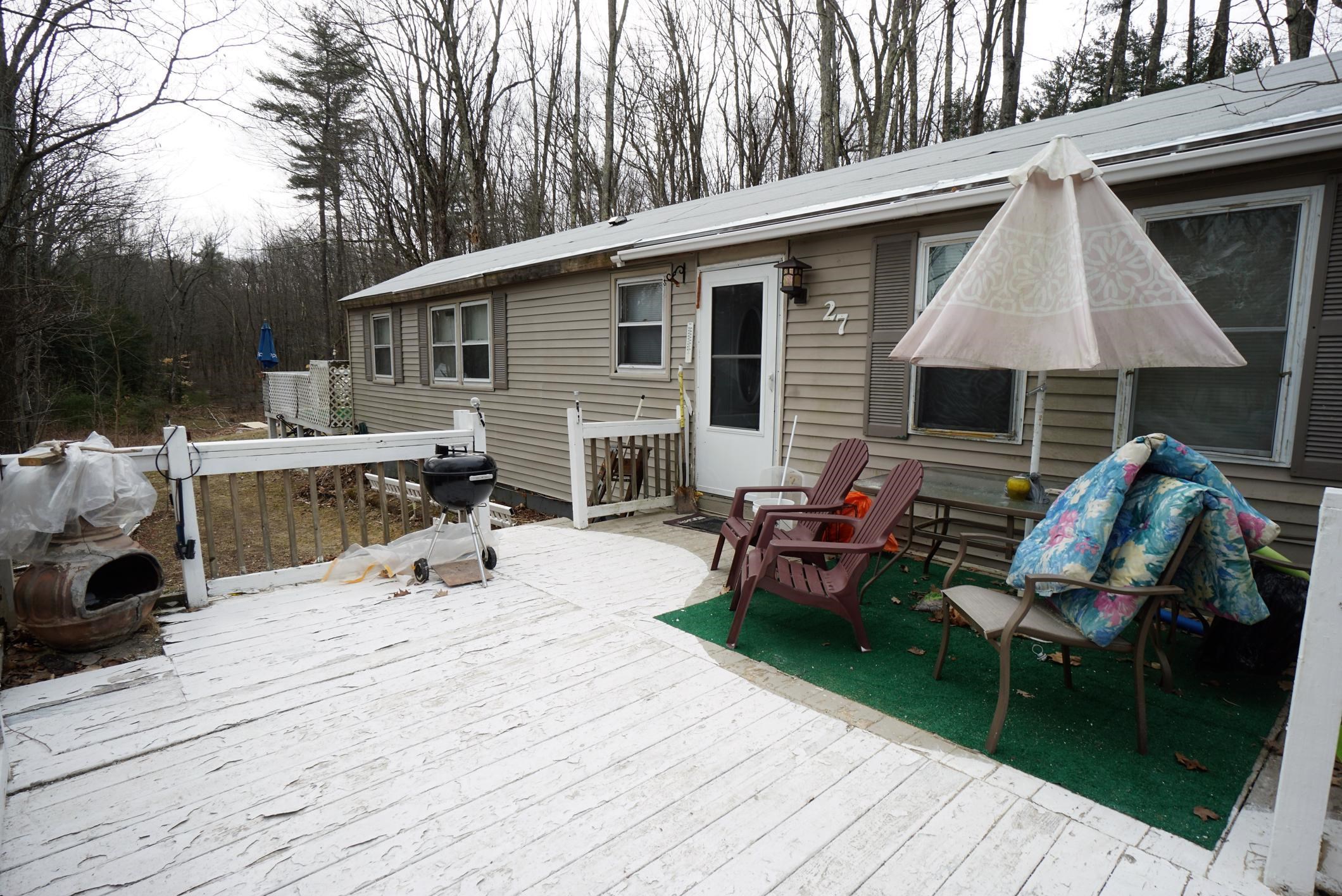 27 Nottingham Road Raymond, NH 03077 - Photo 8 of 25