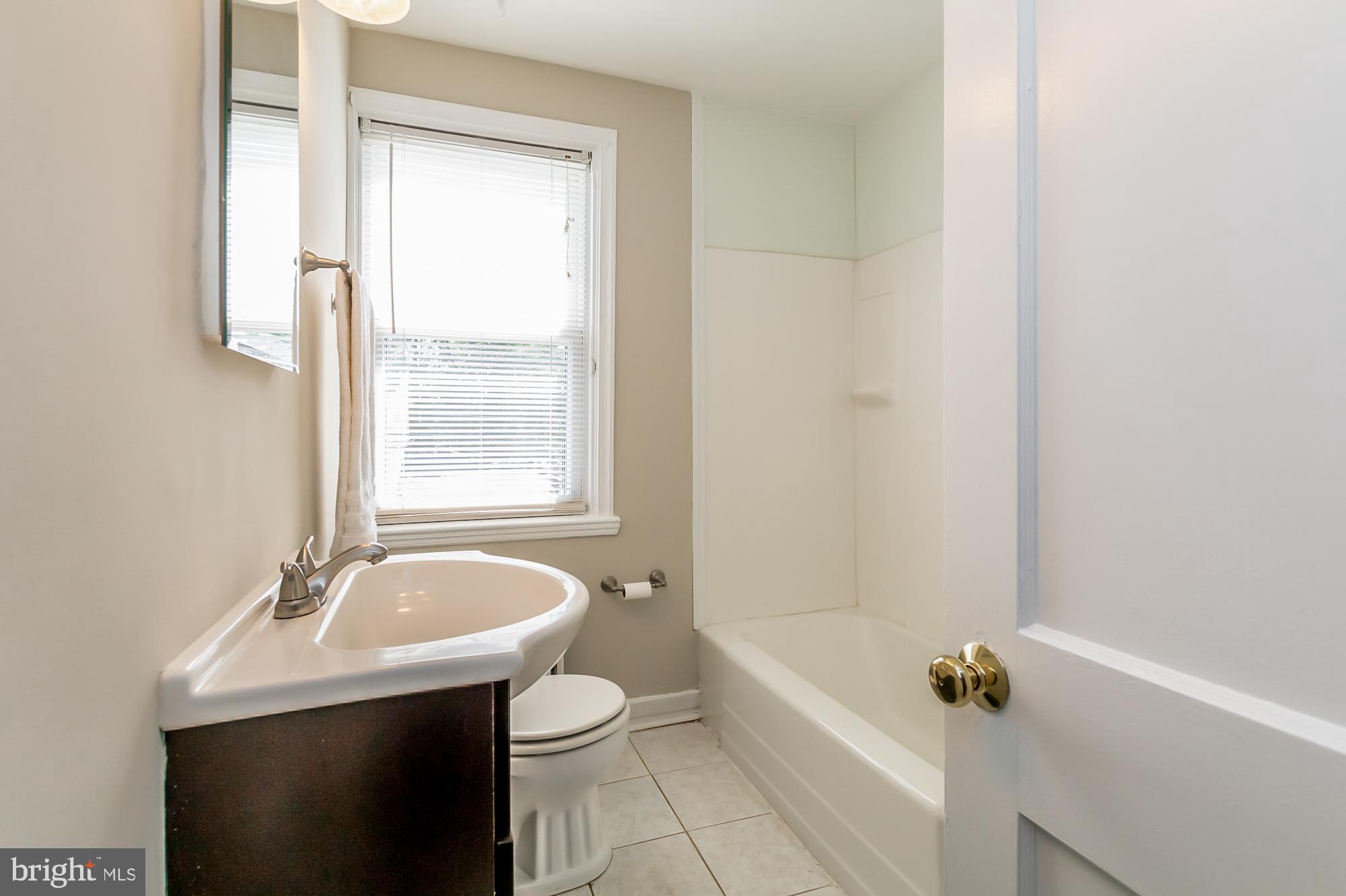 4232 Evans Chapel Road Baltimore, MD 21211 - Photo 16 of 28