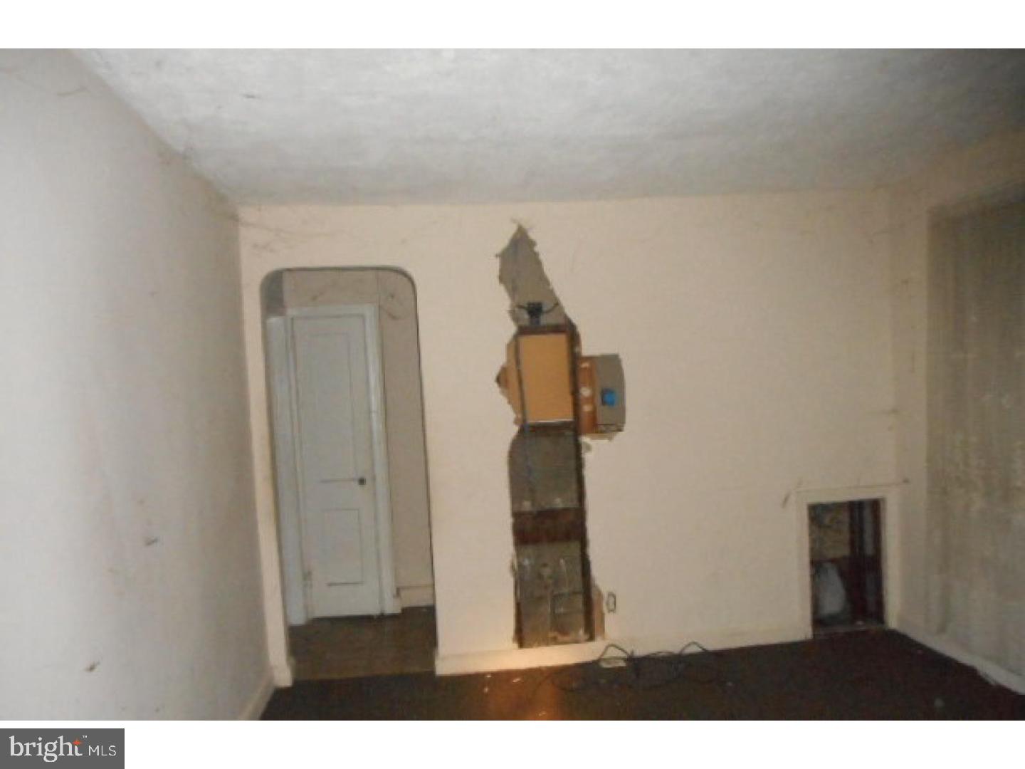 509 Pfeiffer Street Camden, NJ 08105 - Photo 3 of 12 Gallery Image 3