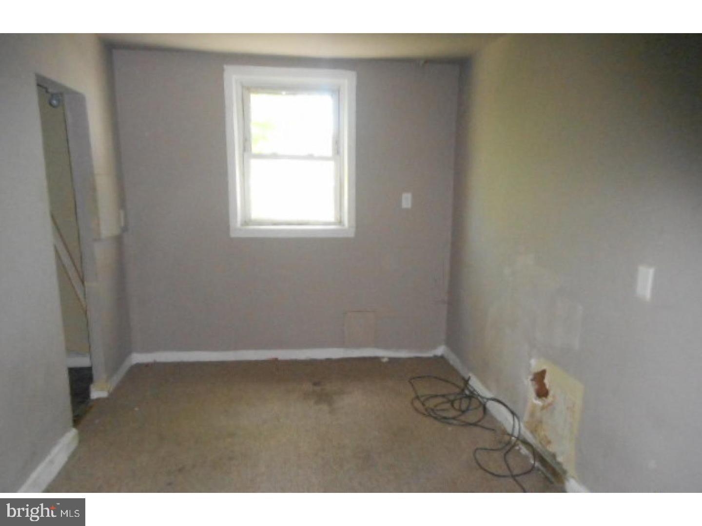 509 Pfeiffer Street Camden, NJ 08105 - Photo 4 of 12 Gallery Image 4
