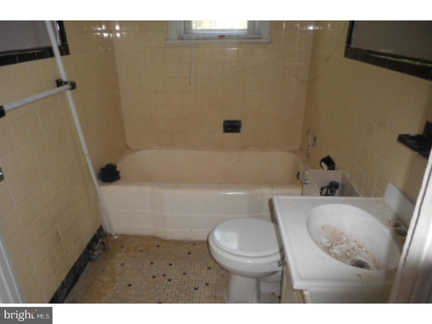 509 Pfeiffer Street Camden, NJ 08105 - Photo 9 of 12 Gallery Image 9