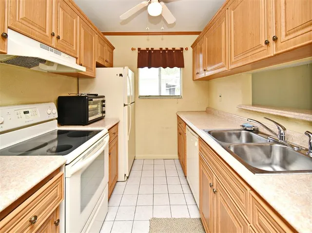 $174,900 | 5564 Slash Pine Court, Unit 4, Orlando, FL 32811