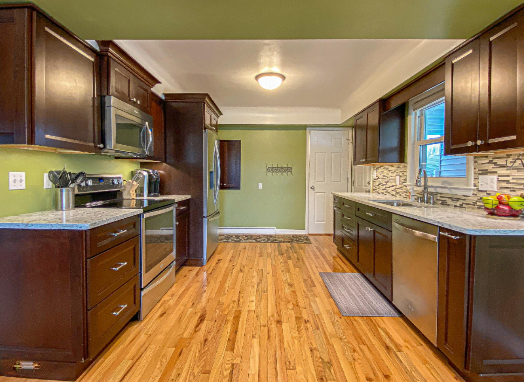 1036 Wedgewood Road St. Joseph, MI 49085 - Photo 20 of 41 IMG_2132