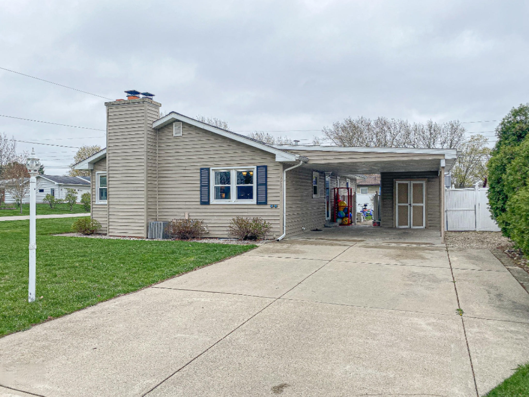 1036 Wedgewood Road St. Joseph, MI 49085 - Photo 33 of 41 IMG_2088