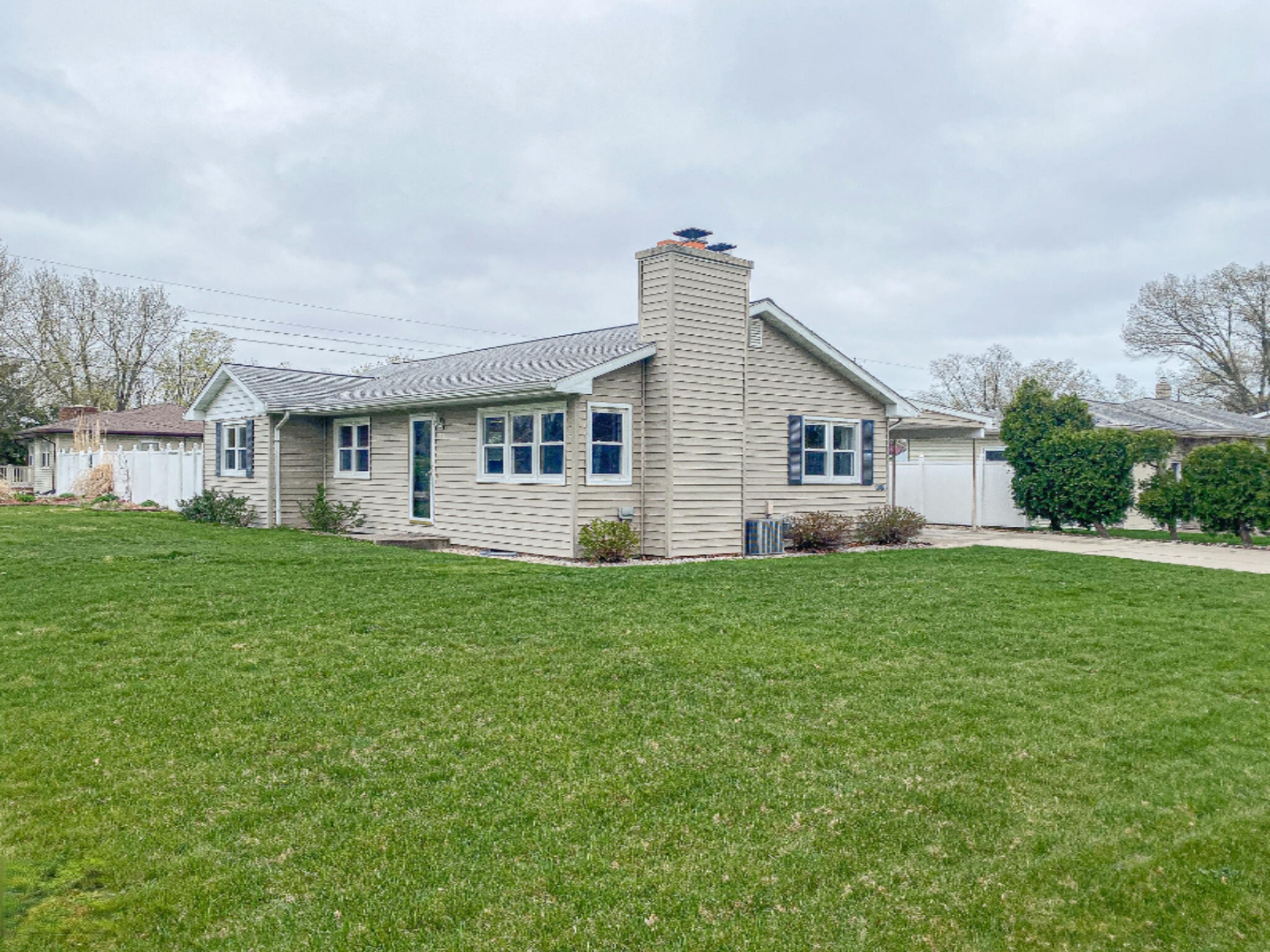 1036 Wedgewood Road St. Joseph, MI 49085 - Photo 35 of 41 IMG_2090