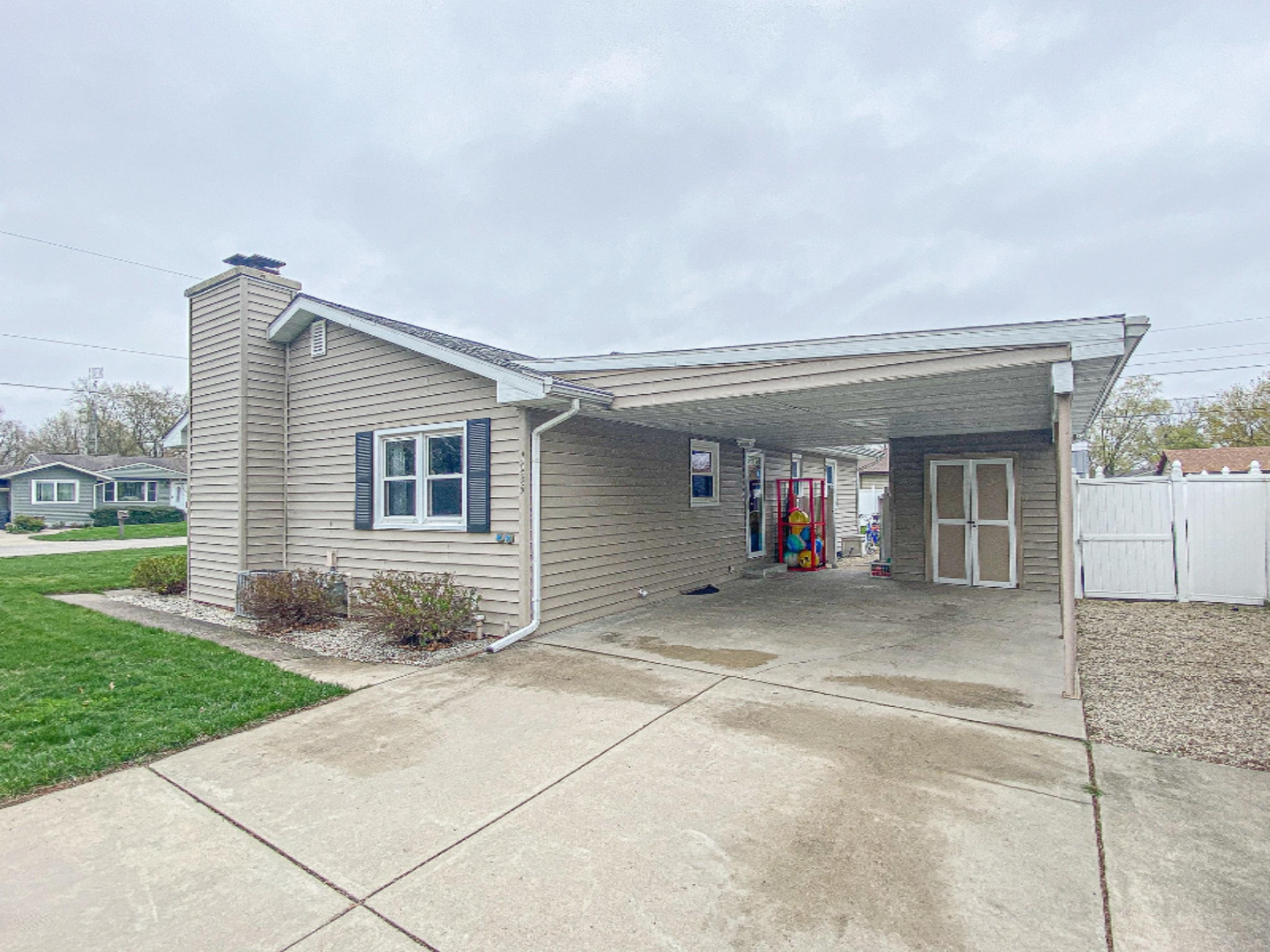 1036 Wedgewood Road St. Joseph, MI 49085 - Photo 37 of 41 IMG_2095