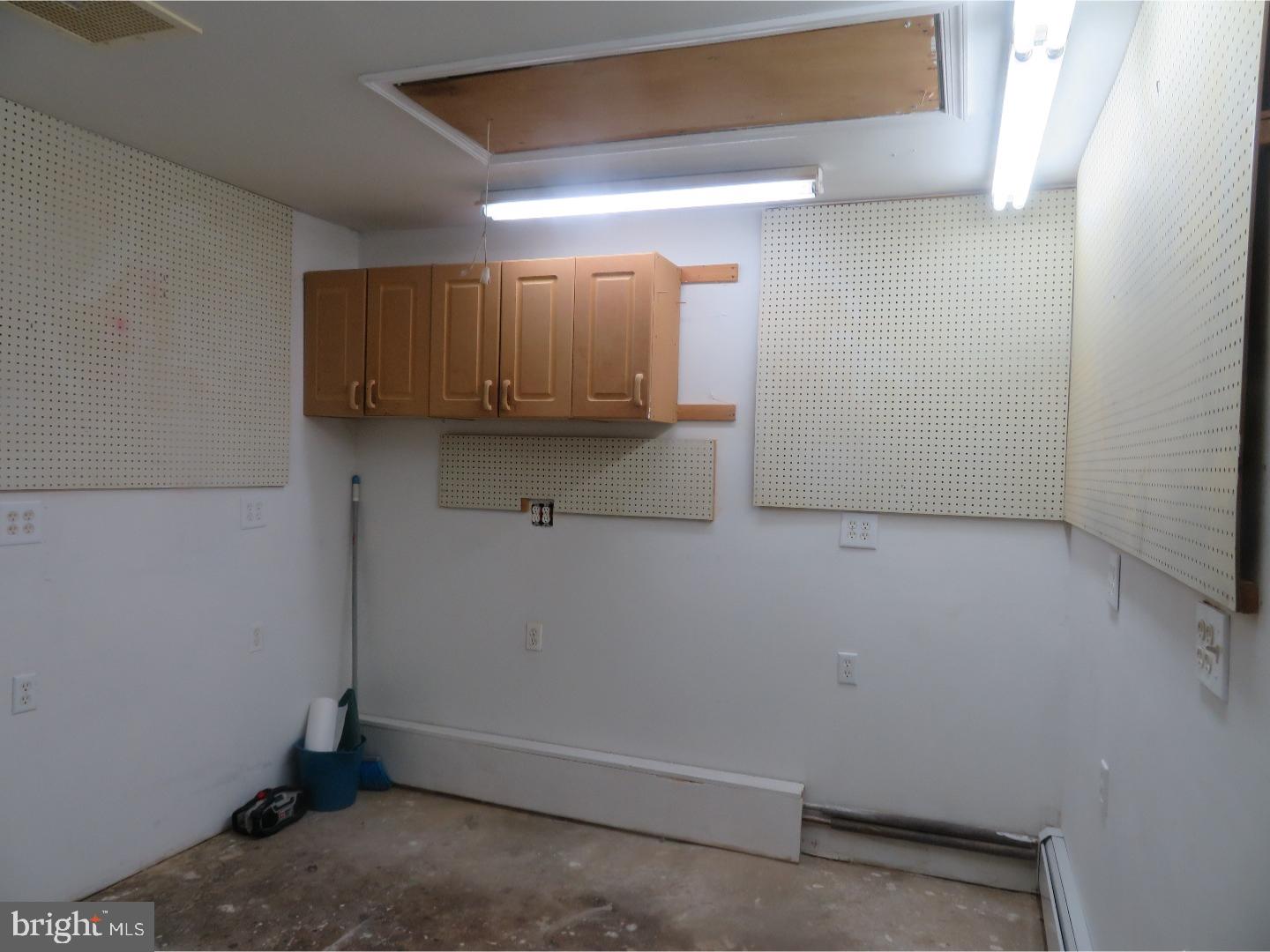 4 Harrow Road Levittown, PA 19056 - Photo 20 of 22 Gallery Image 20