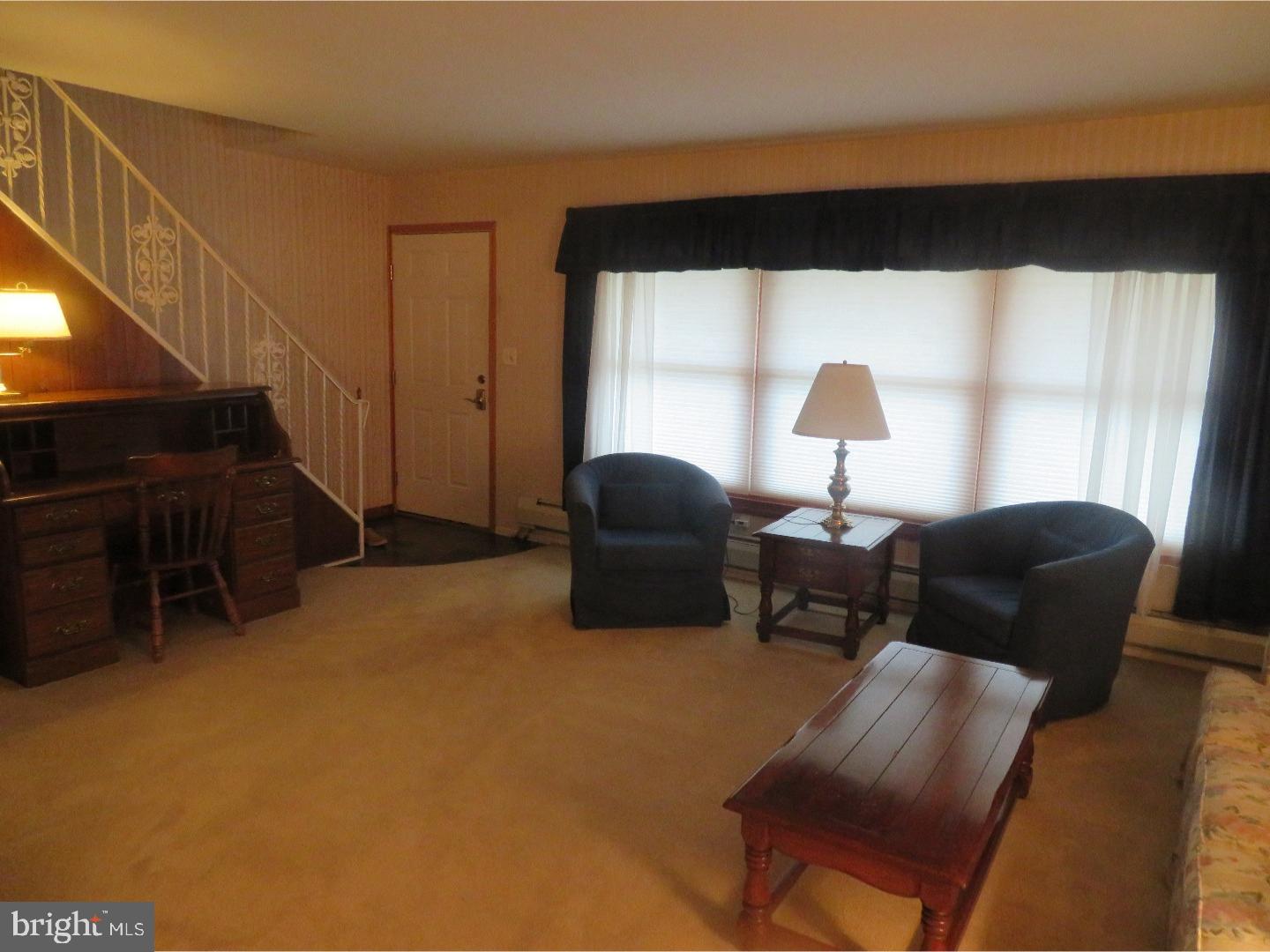 4 Harrow Road Levittown, PA 19056 - Photo 7 of 22 Living Room