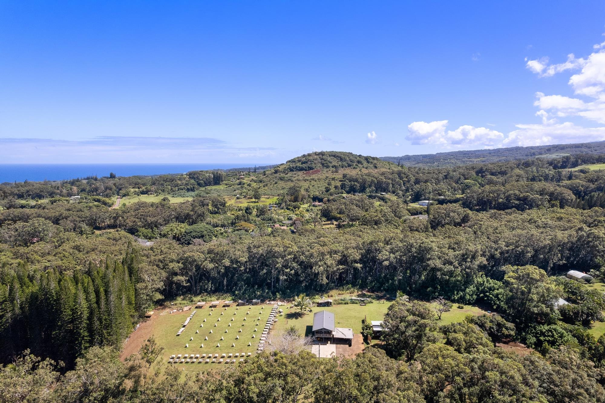 685 Upper Ulumalu Road Haiku, HI 96708 - Photo 34 of 34 a view of a city with sunset view