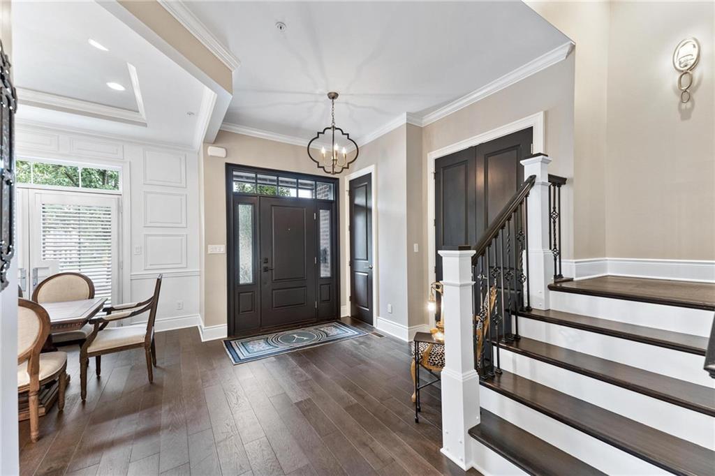 770 Washington Road Mt. Lebanon, PA 15228 - Photo 4 of 42 Gallery Image 4