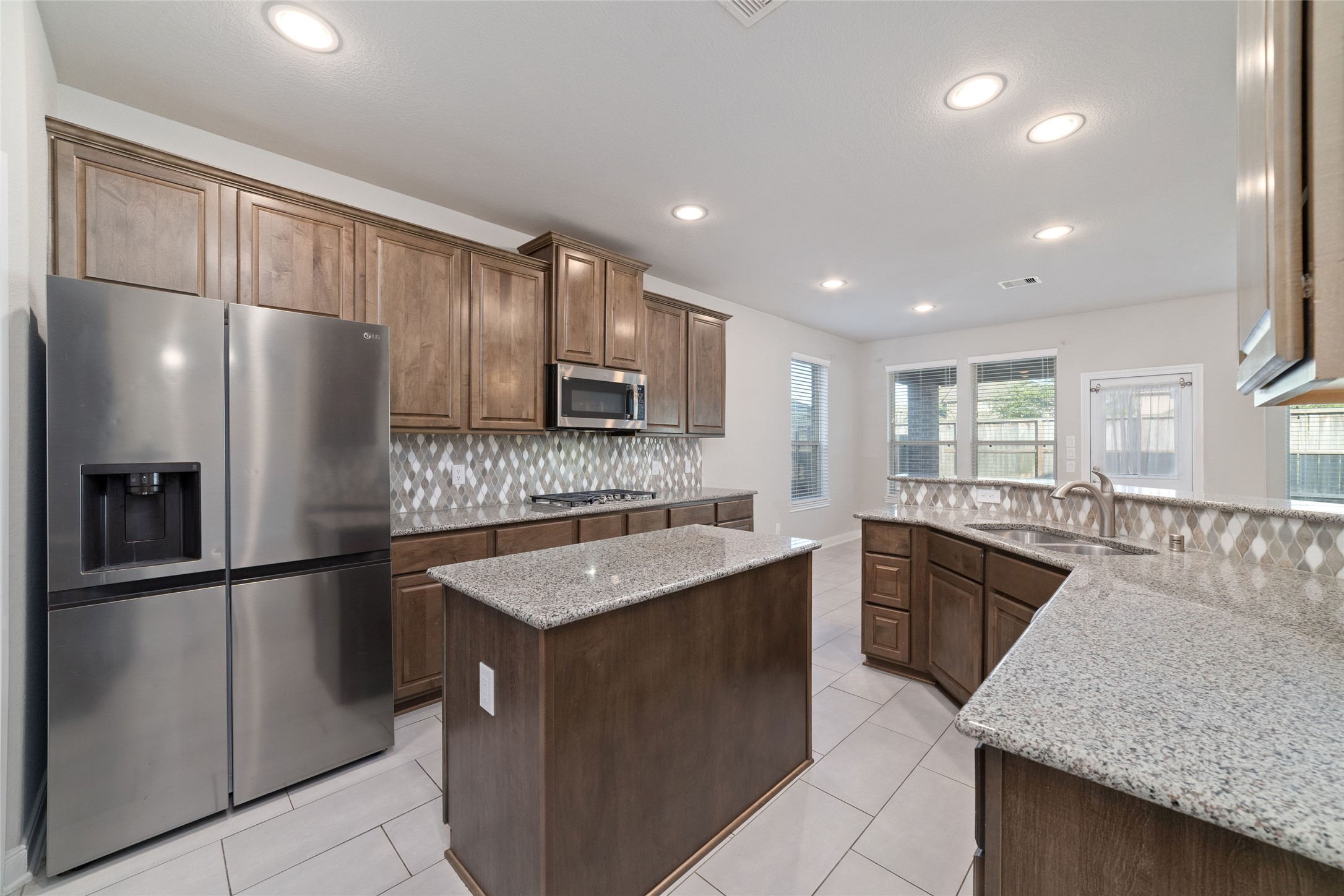 2802 Knotty Forest Dr Spring Spring, TX 77373 - Photo 15 of 50