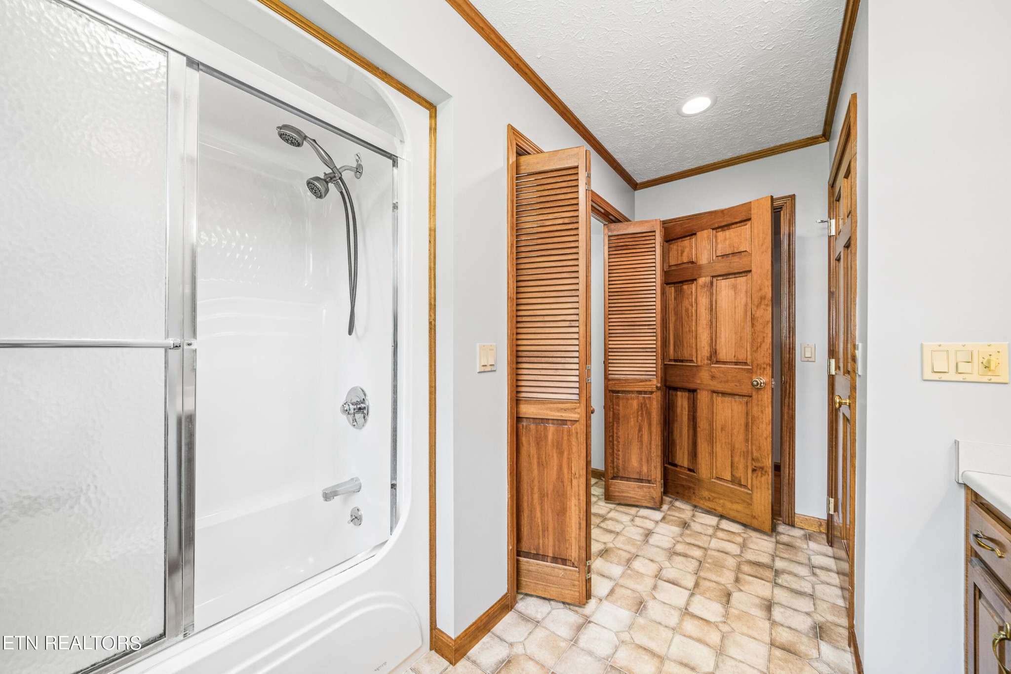 122 Deep Water Road Crossville, TN 38571 - Photo 22 of 30 Gallery Image 22