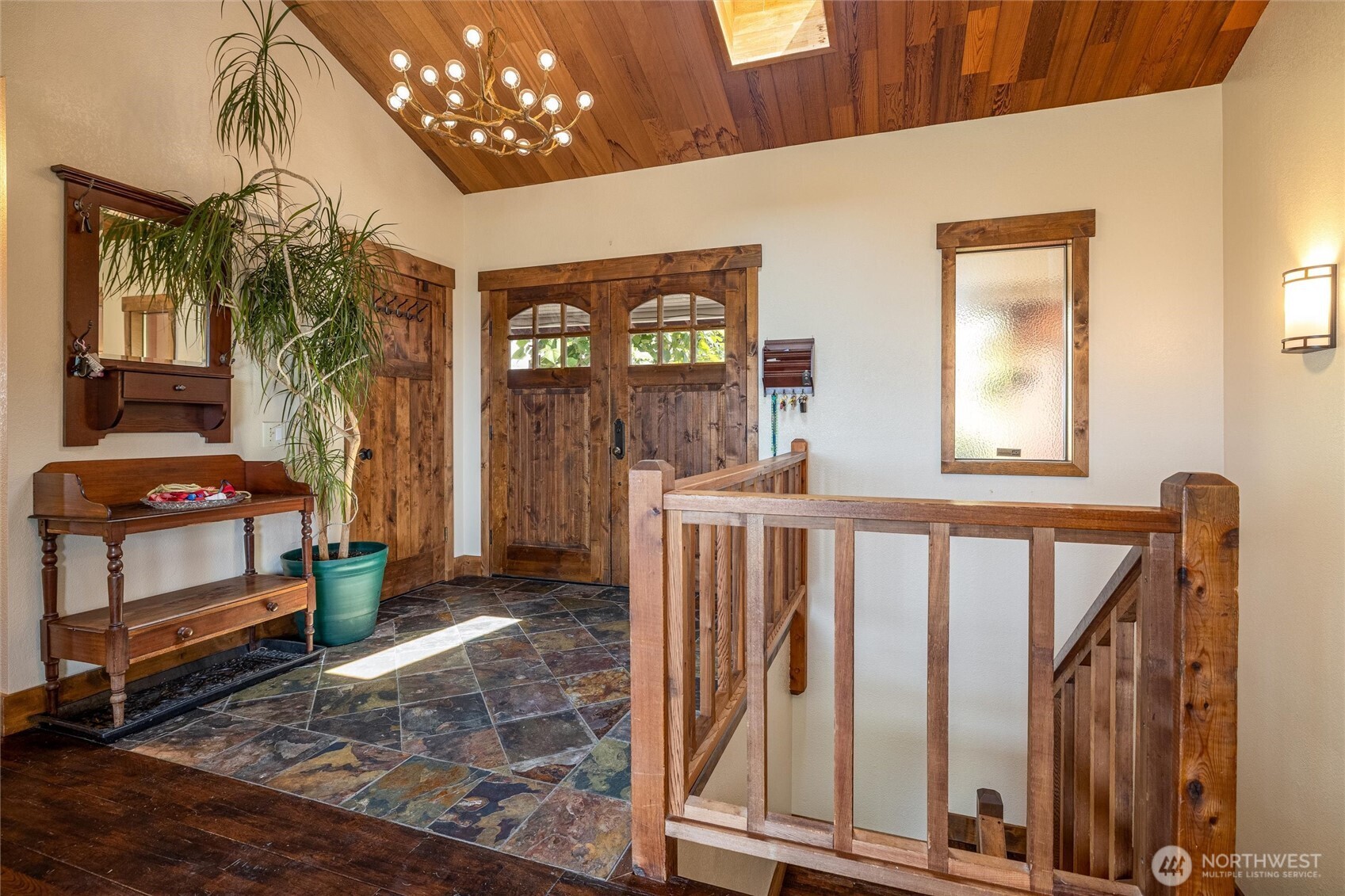 905 Queen Street Bellingham, WA 98229 - Photo 4 of 39