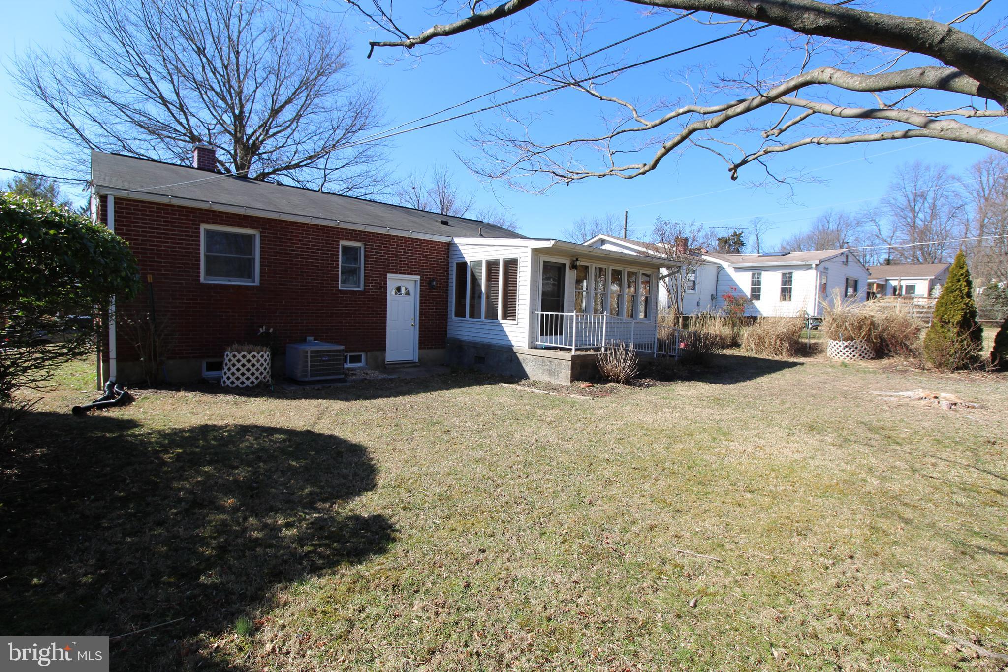 105 Woodwind Road Baltimore, MD 21228 - Photo 38 of 43 Exterior Rear