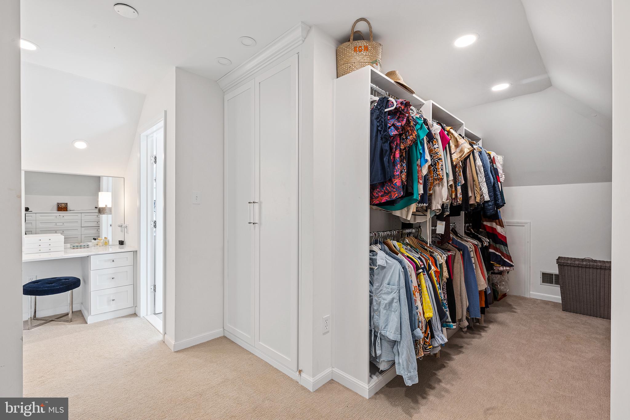 410 North Valley Forge Road Devon, PA 19333 - Photo 27 of 65 make up area and more