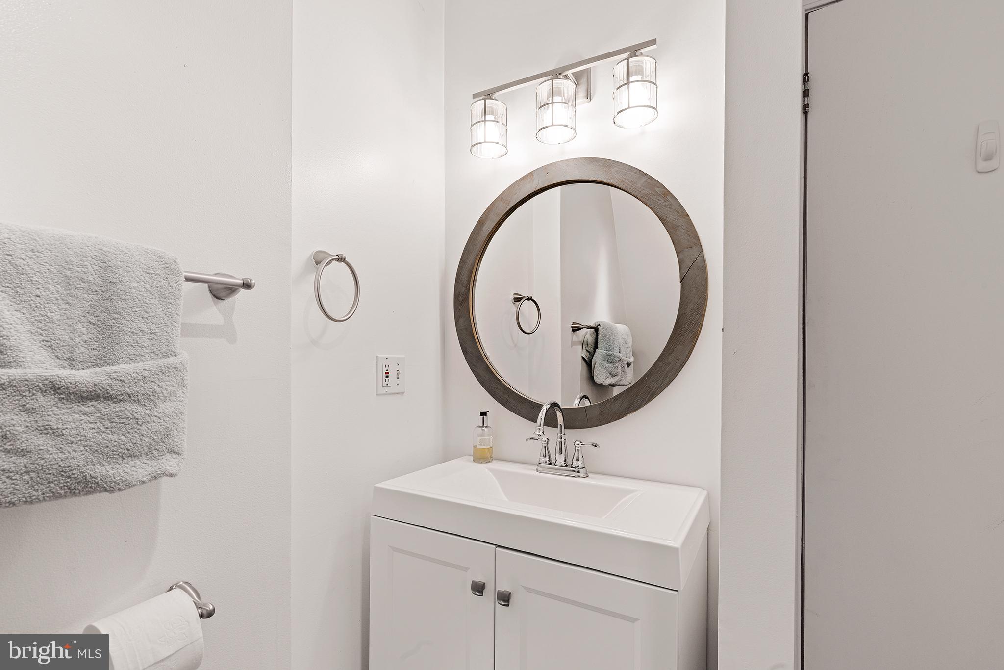 410 North Valley Forge Road Devon, PA 19333 - Photo 44 of 65 bathroom guest house