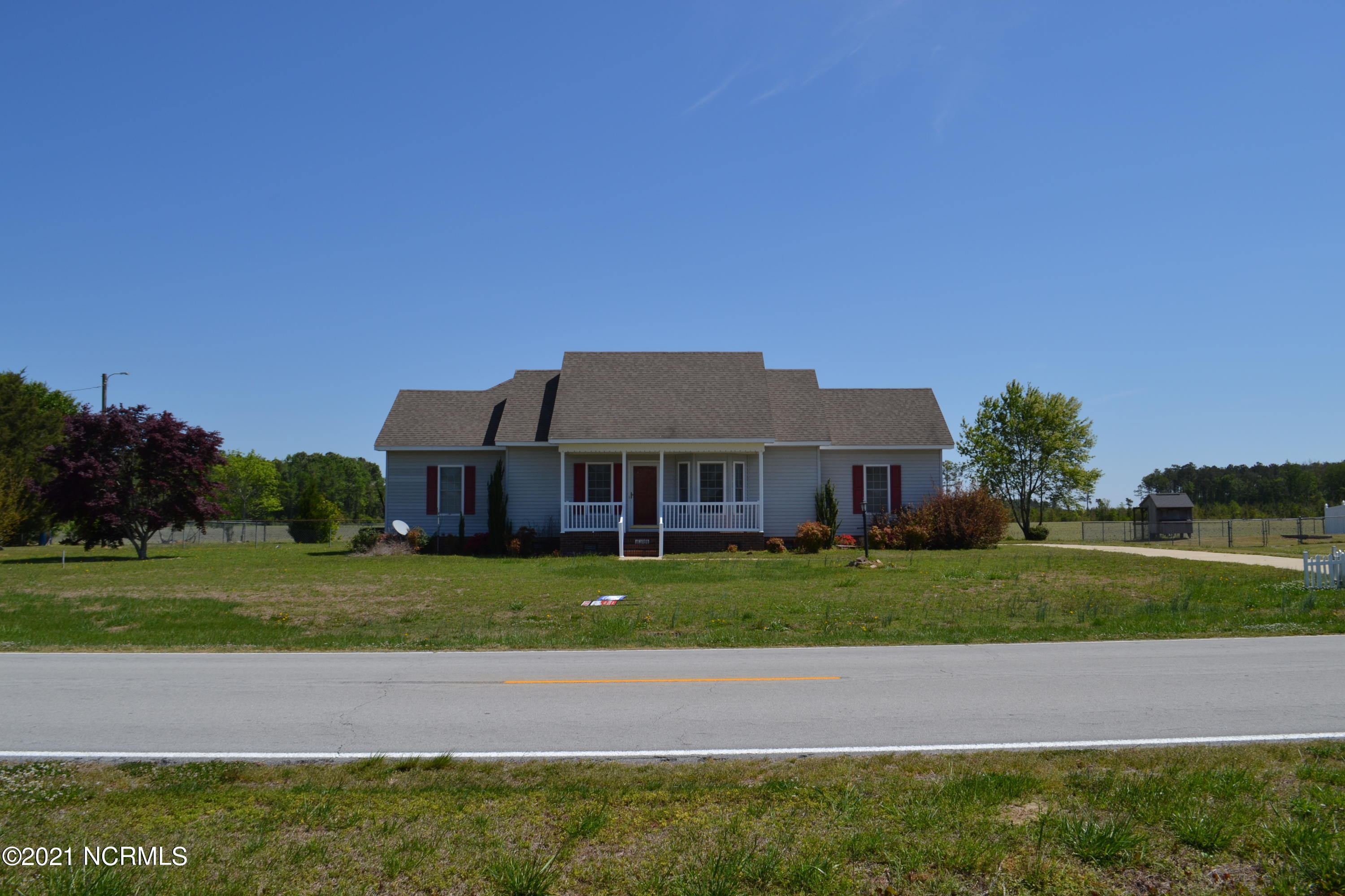4588 Wyse Fork Road Dover, NC 28526 - Photo 2 of 19 DSC_0195