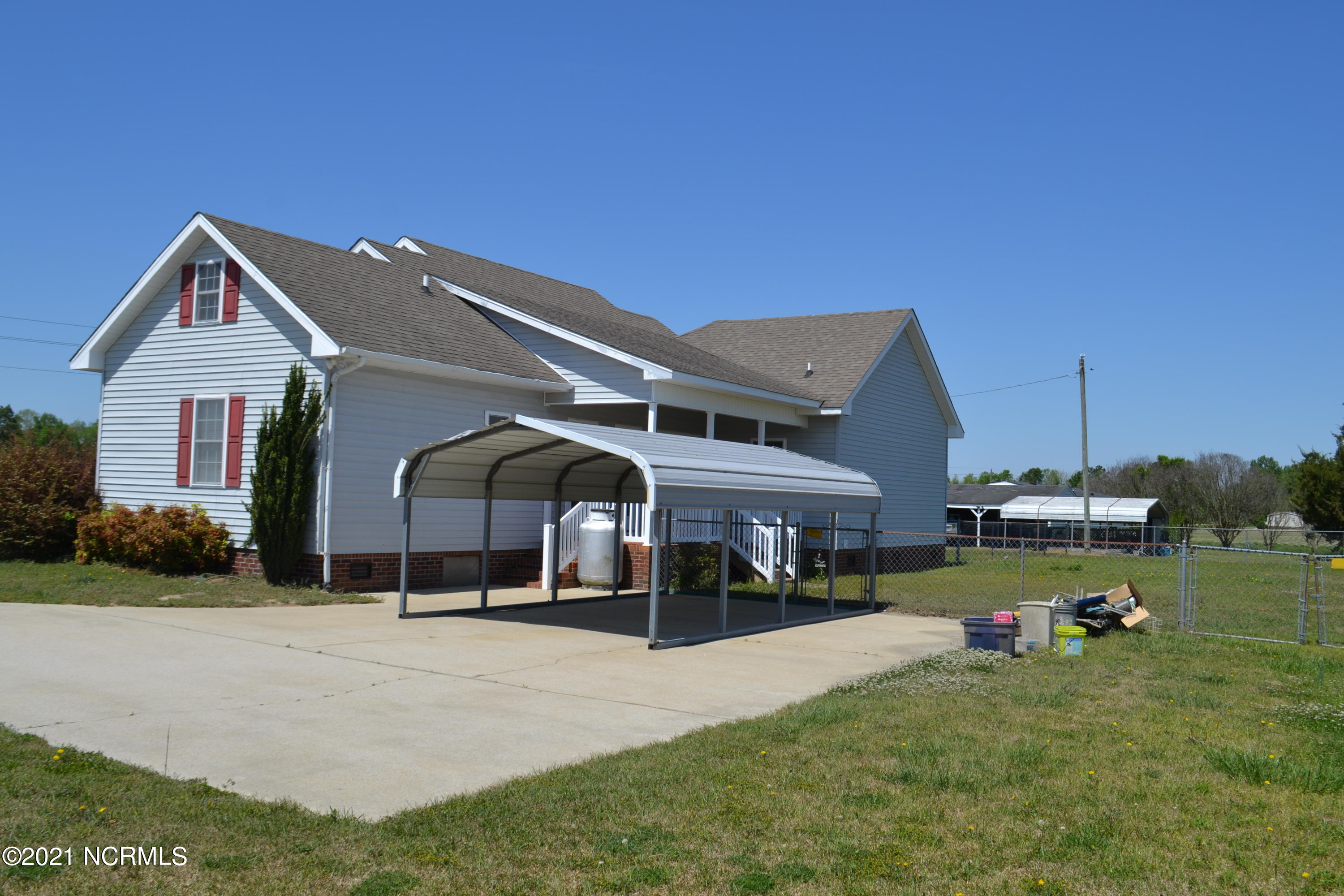 4588 Wyse Fork Road Dover, NC 28526 - Photo 4 of 19 DSC_0202