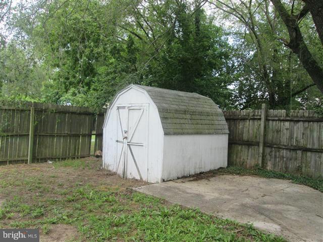9 South 8th Street Ridgely, MD 21660 - Photo 18 of 20 Exterior (Rear)