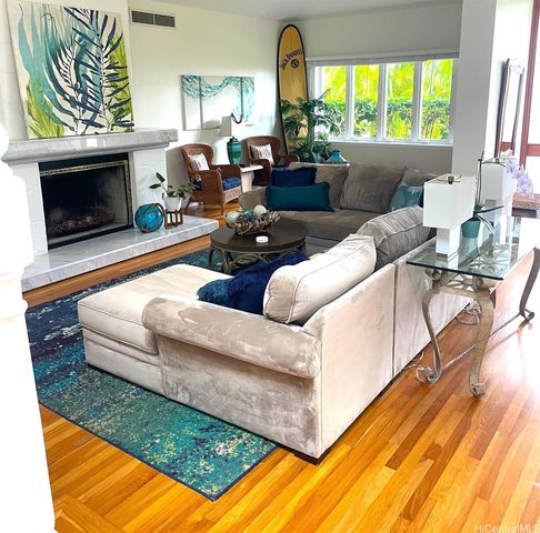 $5,599,000 | 1319 Mokulua Drive, Kailua, HI 96734