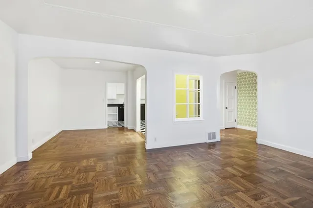 $2,100,000 | 2674 18th Avenue, San Francisco, CA 94116