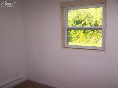 12650 Byron Road Byron, MI 48418 - Photo 13 of 16 20166319-13.JPG