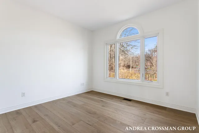 $750,000 | 3001 Newport Drive, Fennville, MI 49408