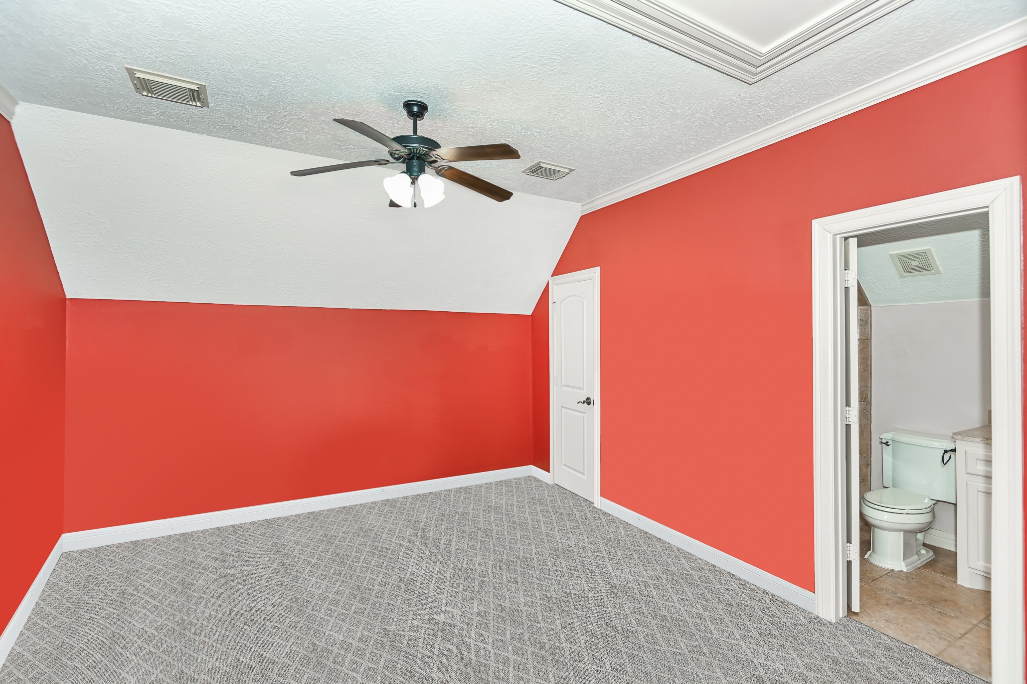 5411 Leopold Drive Houston, TX 77021 - Photo 36 of 50 a view of a room with a ceiling fan and bathroom