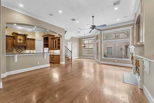 $850,000 | 5411 Leopold Drive, Houston, TX 77021