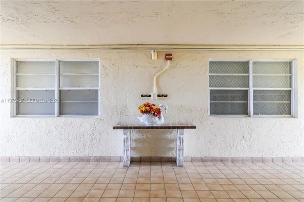 $225,900 | 101 Southeast 3rd Avenue, Unit 401, Dania Beach, FL 33004