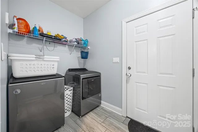 a view of washer and dryer