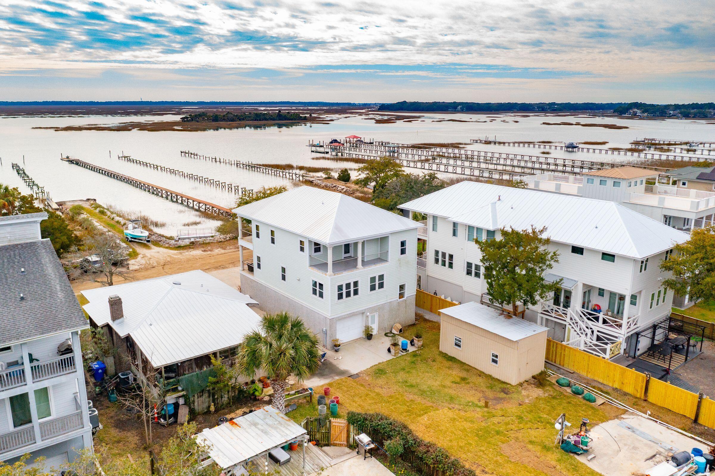 926 West Oceanview Road Charleston, SC 29412 - Photo 21 of 27 Back Covered Porch