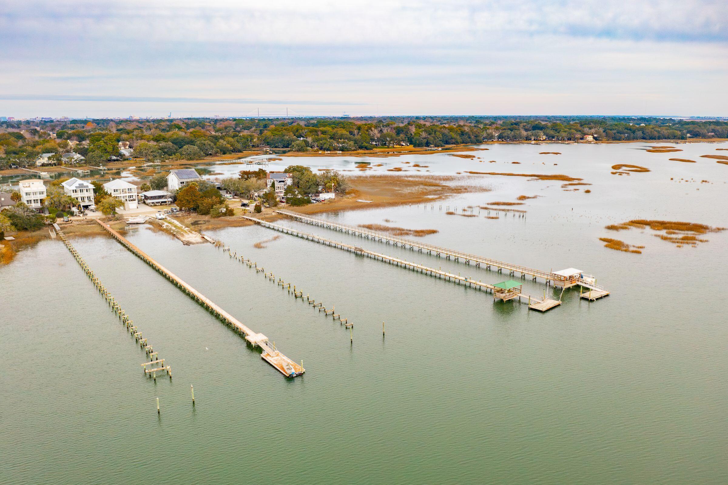 926 West Oceanview Road Charleston, SC 29412 - Photo 25 of 27 Water Views