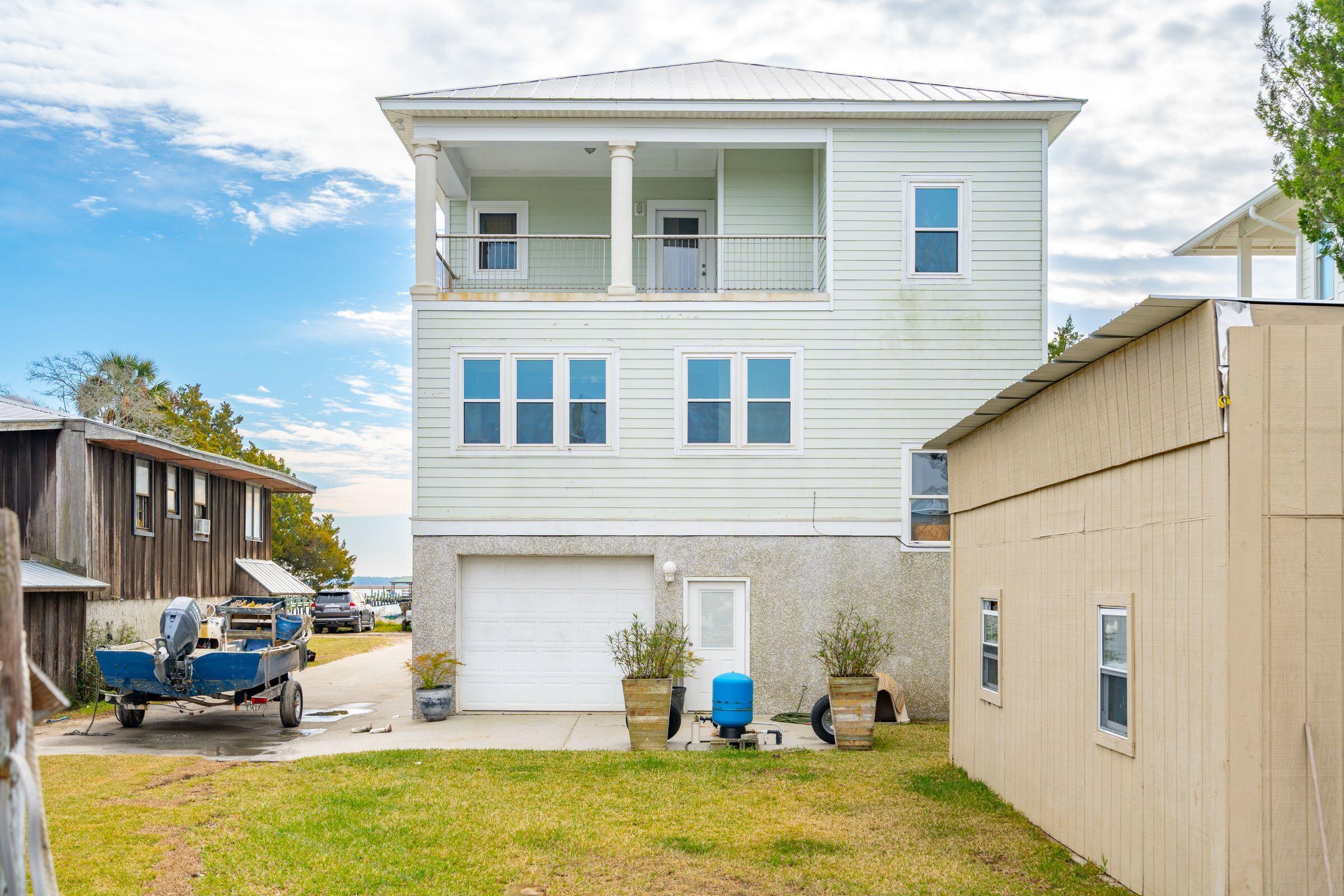926 West Oceanview Road Charleston, SC 29412 - Photo 10 of 27 Rear Elevation