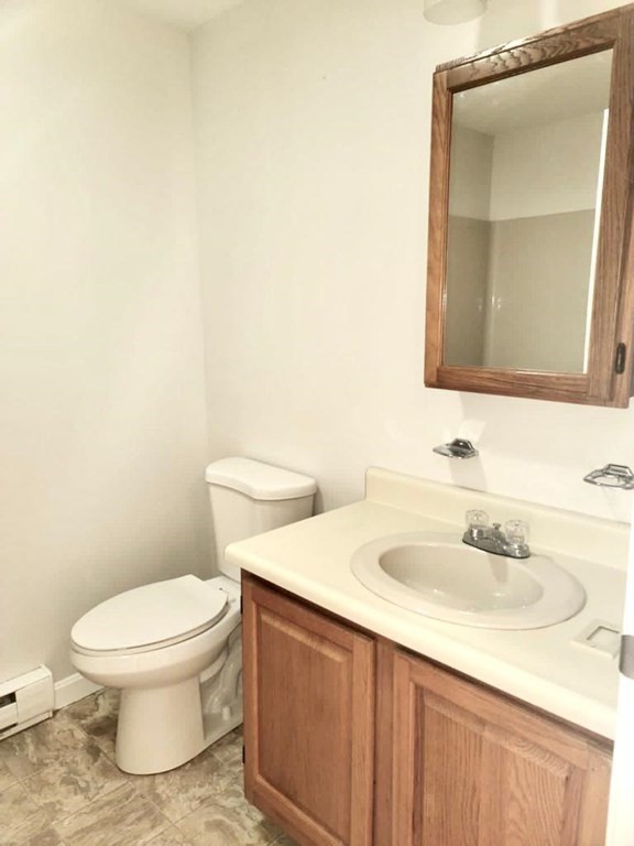 6 Mt Vernon Street, Unit D Worcester, MA 01605 - Photo 13 of 17
