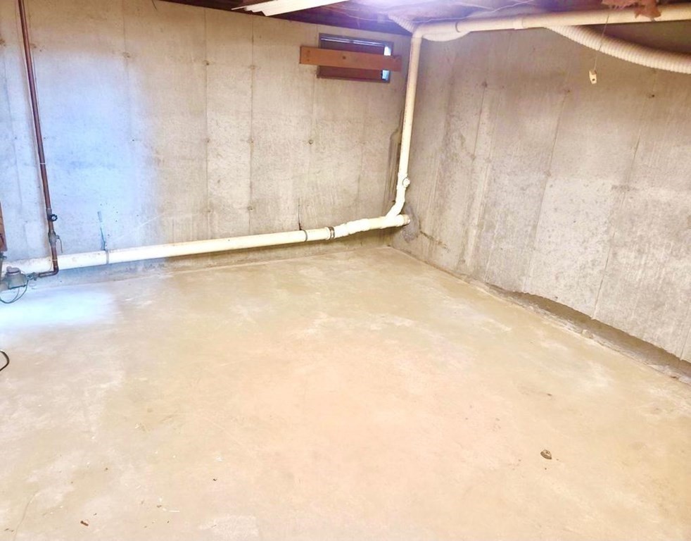 6 Mt Vernon Street, Unit D Worcester, MA 01605 - Photo 14 of 17
