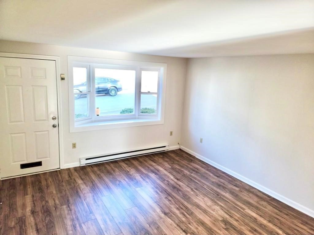 6 Mt Vernon Street, Unit D Worcester, MA 01605 - Photo 3 of 17