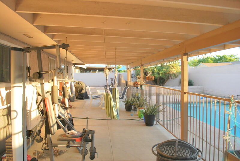 44561 Windsor Drive Indio, CA 92201 - Photo 7 of 22