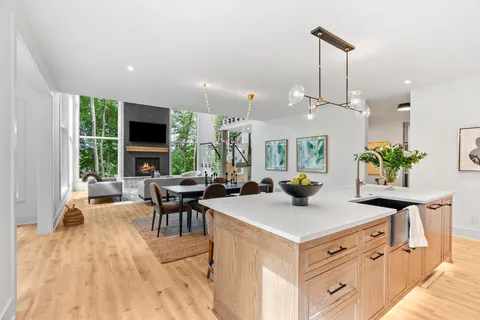 $3,950,000 | 305 North Shore Drive West, Minnetrista, MN 55364