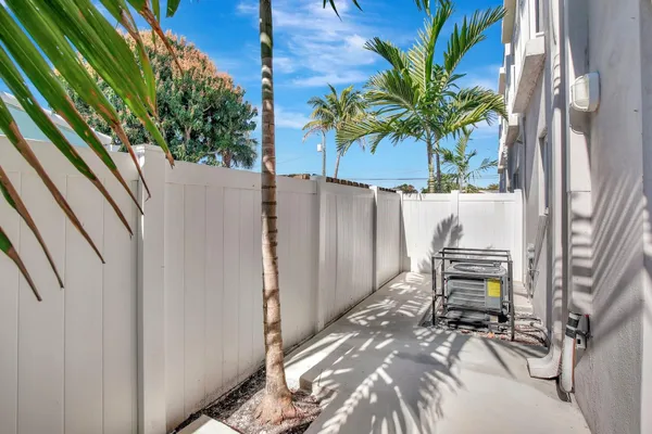 $3,100 | 1106 South 20th Avenue, Hollywood, FL 33020
