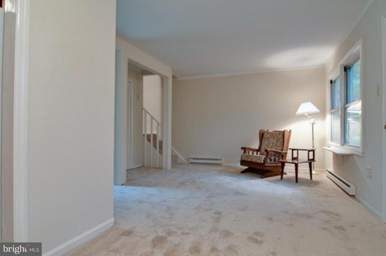 14 Ridge Road, Unit L Greenbelt, MD 20770 - Photo 14 of 20 Living Room