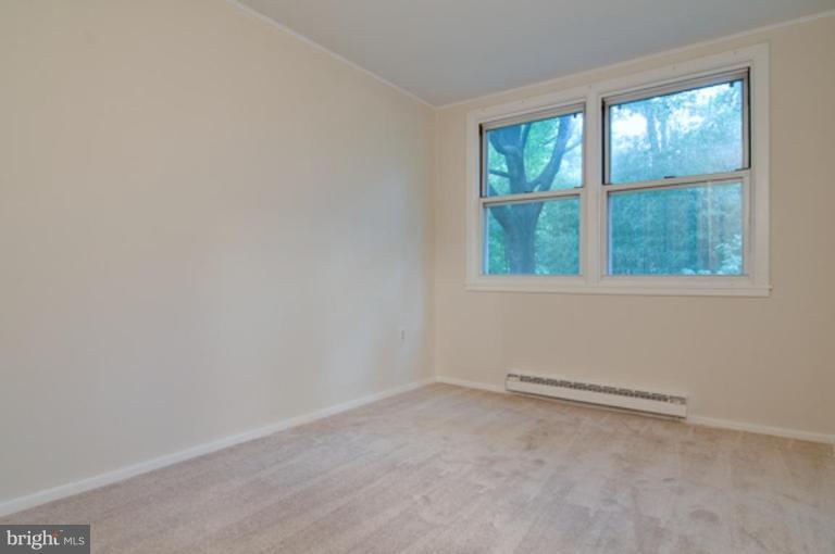 14 Ridge Road, Unit L Greenbelt, MD 20770 - Photo 18 of 20 2nd Bedroom