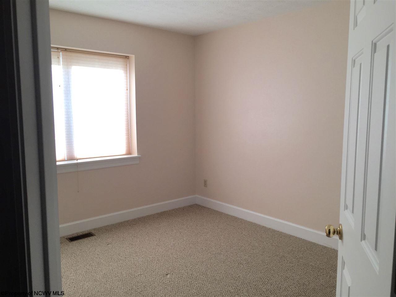 1278 Kings Road Morgantown, WV 26508 - Photo 14 of 20 Gallery Image 14