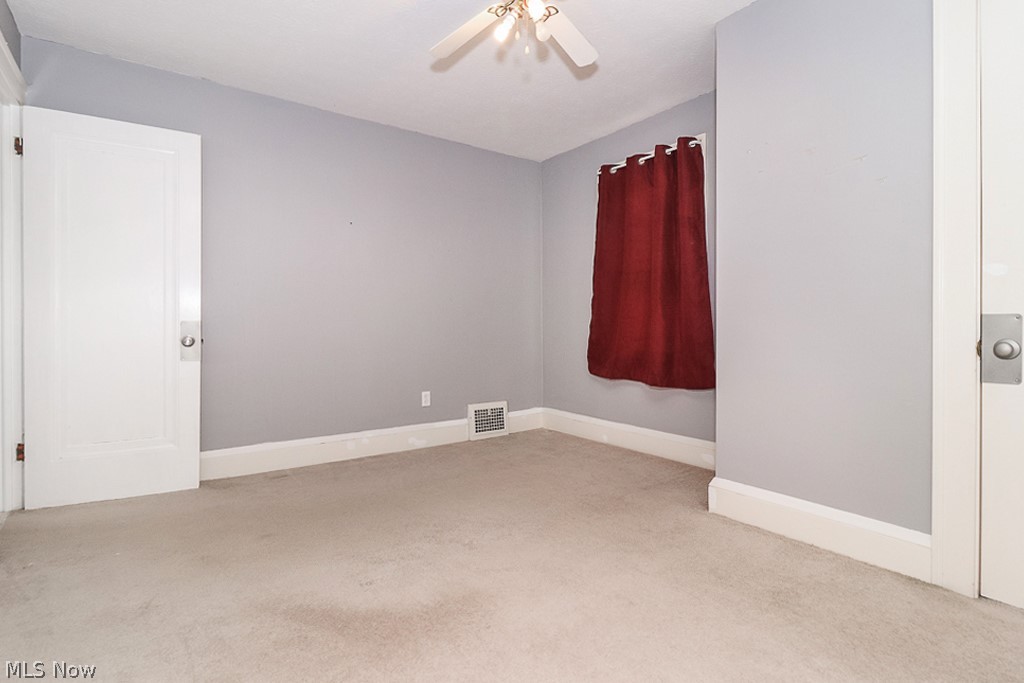 1123 Gordon Road Lyndhurst, OH 44124 - Photo 17 of 34