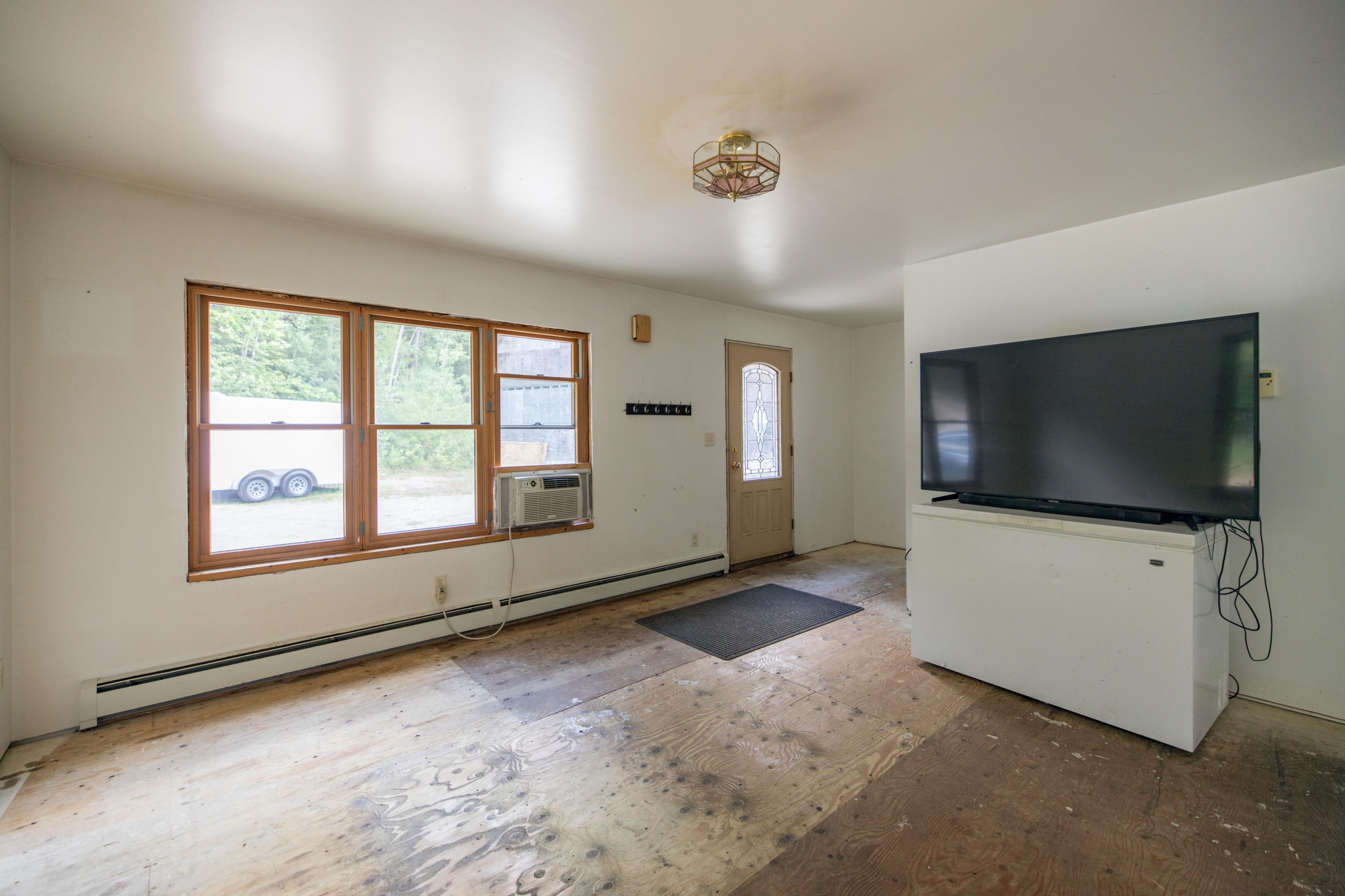 227 Kenney Road Leeds, ME 04263 - Photo 3 of 35 6I3A8223