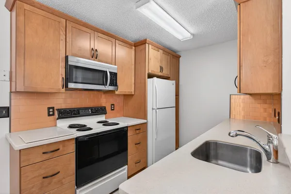 $185,000 | 8862 Chandler Drive, Unit D, Surfside Beach, SC 29575