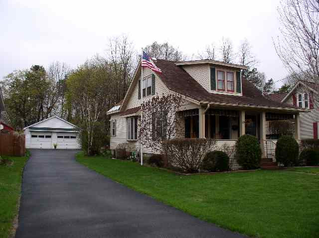 185 Caldicott Road Rotterdam, NY 12303 - Photo 2 of 3 Photo 2