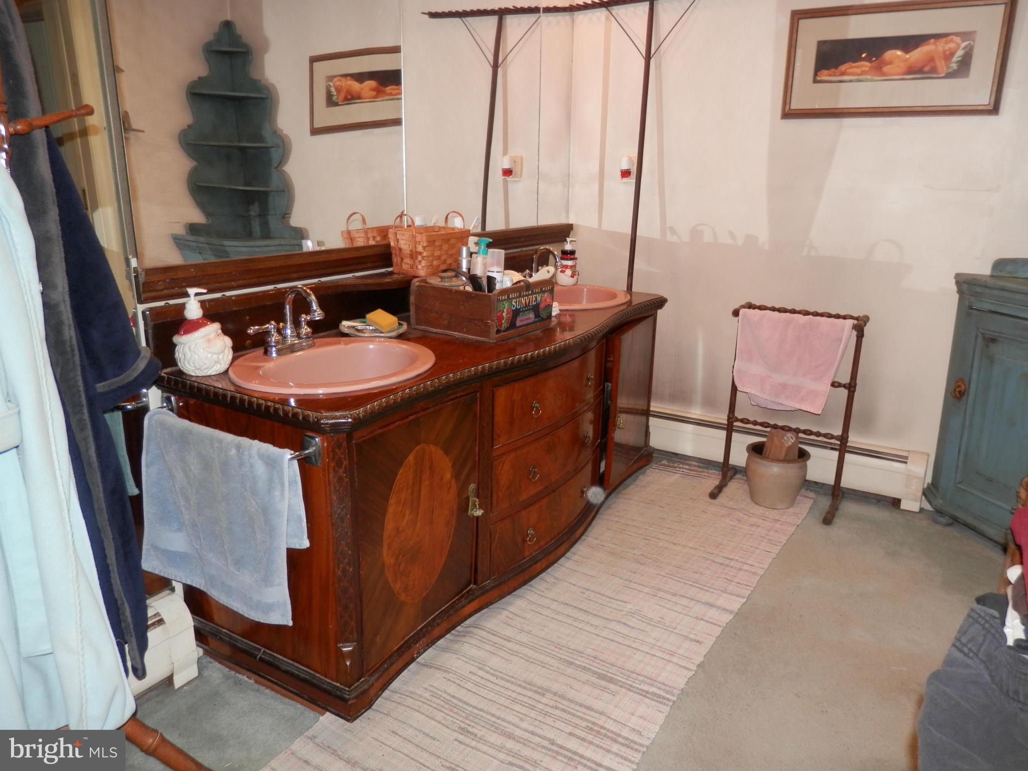 16800 Batchellors Forest Road Olney, MD 20832 - Photo 13 of 23 Bath