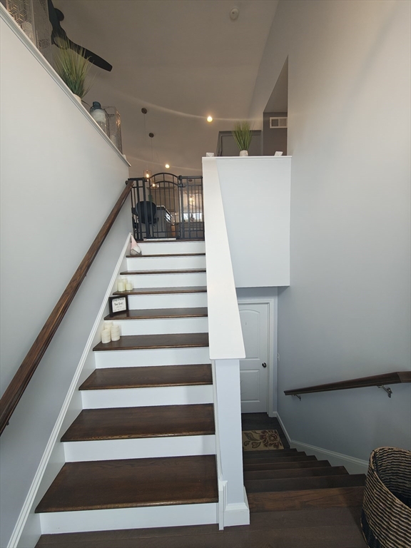 100 Bailey Street Fall River, MA 02724 - Photo 5 of 42