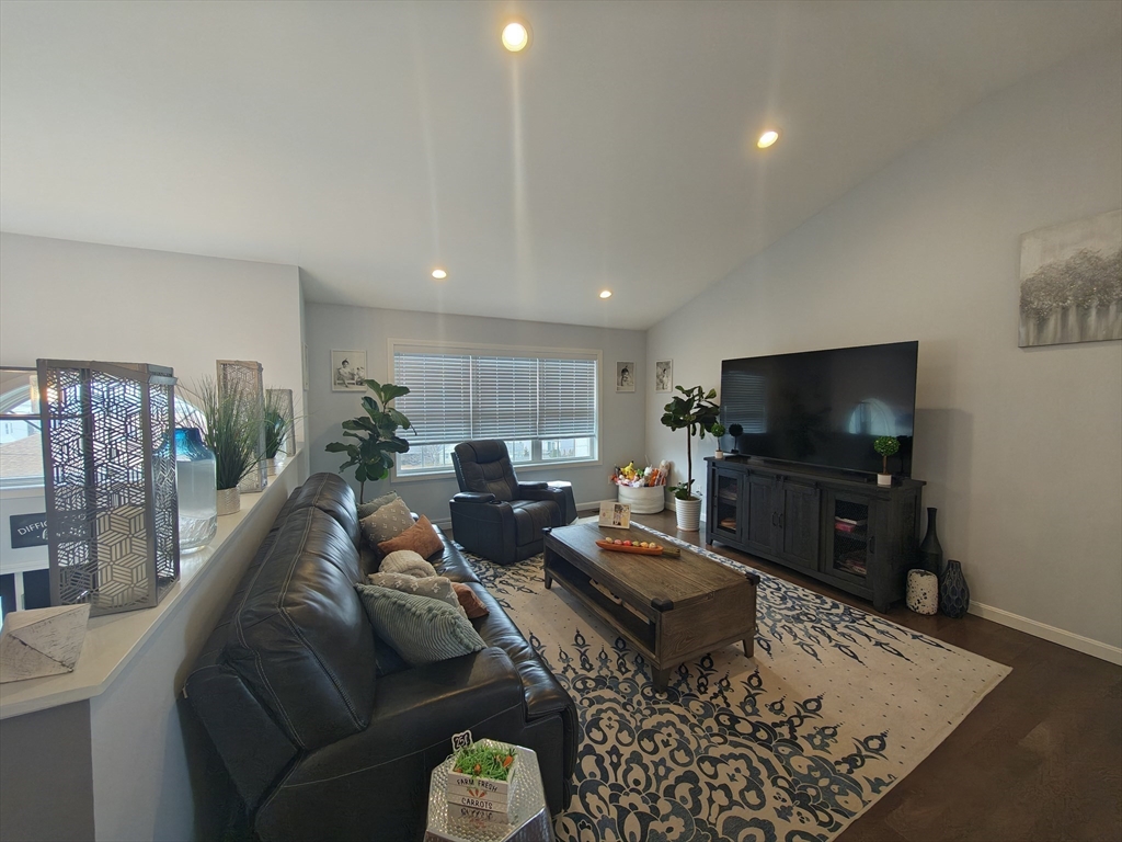 100 Bailey Street Fall River, MA 02724 - Photo 7 of 42